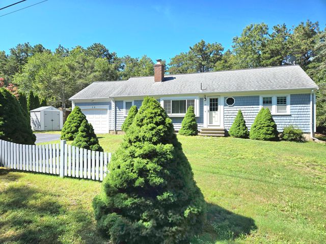 1B Walnut Street, Yarmouth Port, MA 02675