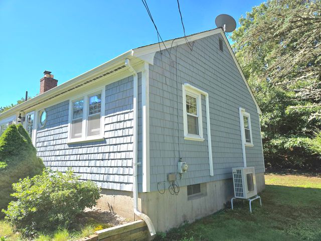1B Walnut Street, Yarmouth Port, MA 02675