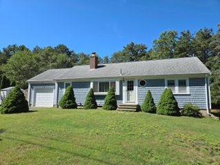 1B Walnut Street, Yarmouth Port, MA 02675