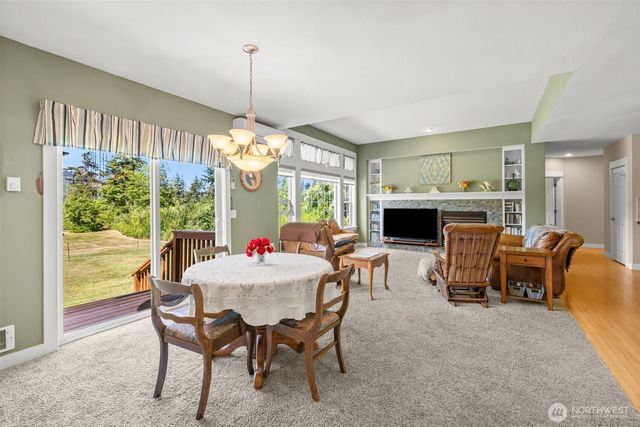 623 E Sequim Bay Road, Sequim, WA 98382