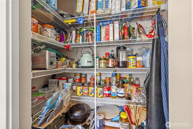 623 E Sequim Bay Road, Sequim, WA 98382