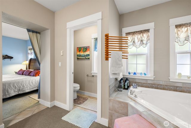 623 E Sequim Bay Road, Sequim, WA 98382