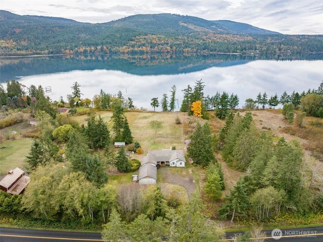 623 E Sequim Bay Road, Sequim, WA 98382