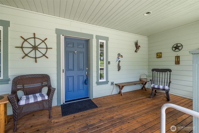 623 E Sequim Bay Road, Sequim, WA 98382