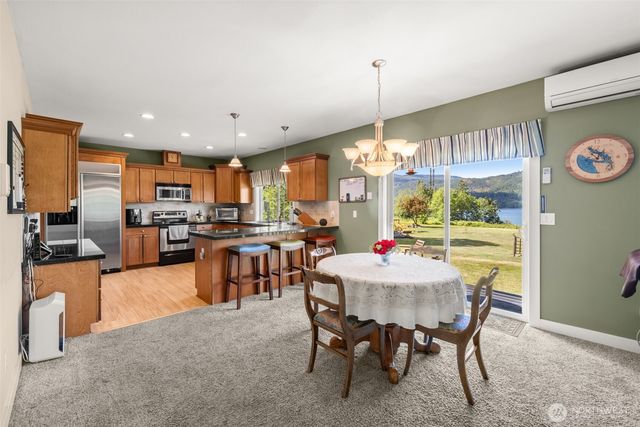 623 E Sequim Bay Road, Sequim, WA 98382