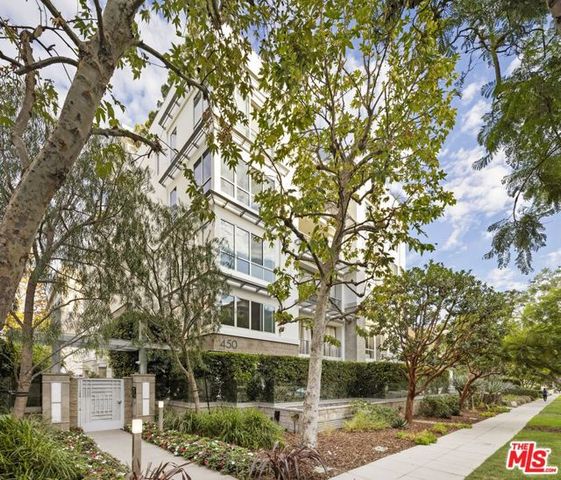 450 N Palm Drive 507, Beverly Hills, CA 90210