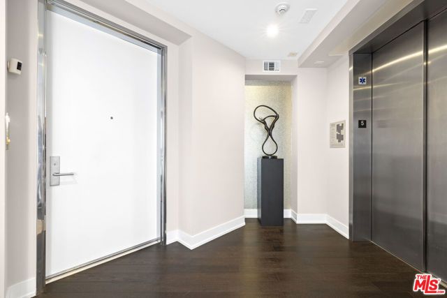 450 N Palm Drive 507, Beverly Hills, CA 90210