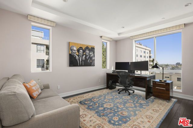 450 N Palm Drive 507, Beverly Hills, CA 90210