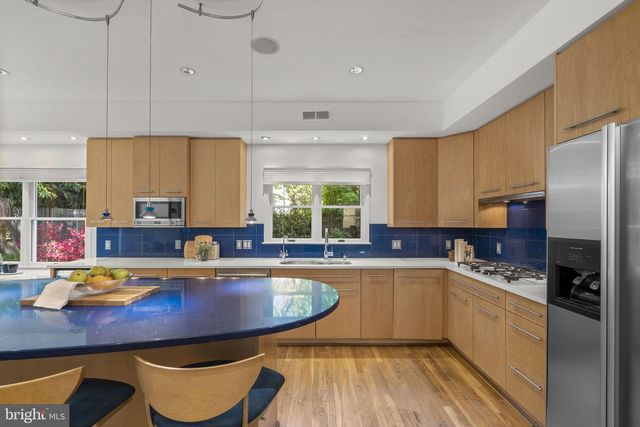 403 N WEST STREET, Falls Church, VA 22046