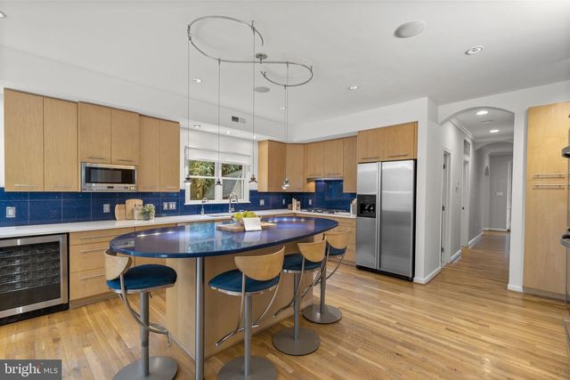 403 N WEST STREET, Falls Church, VA 22046