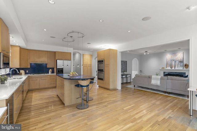 403 N WEST STREET, Falls Church, VA 22046