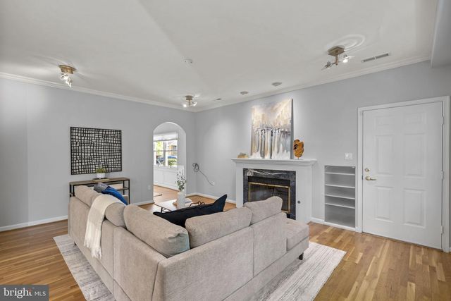 403 N WEST STREET, Falls Church, VA 22046