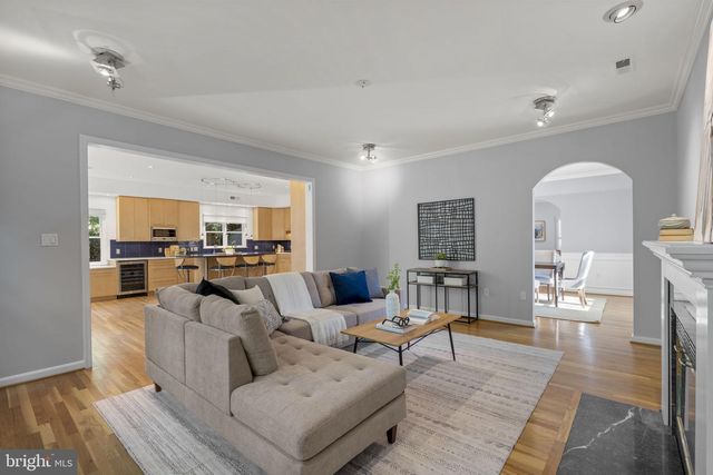 403 N WEST STREET, Falls Church, VA 22046