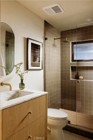 5267 Ventura Canyon Avenue, Sherman Oaks, CA 91401