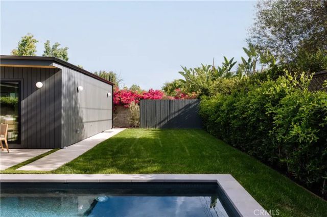 5267 Ventura Canyon Avenue, Sherman Oaks, CA 91401