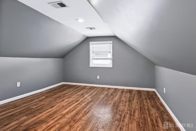 42 Jonquil Circle, Fords, NJ 08863