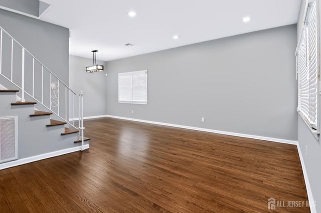 42 Jonquil Circle, Fords, NJ 08863