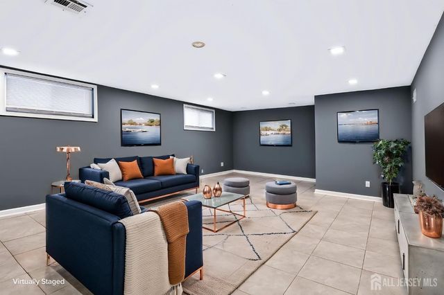 42 Jonquil Circle, Fords, NJ 08863