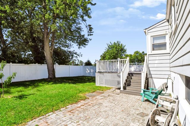 42 Jonquil Circle, Fords, NJ 08863
