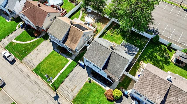42 Jonquil Circle, Fords, NJ 08863