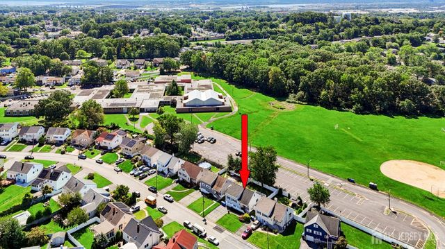 42 Jonquil Circle, Fords, NJ 08863