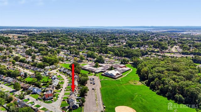 42 Jonquil Circle, Fords, NJ 08863