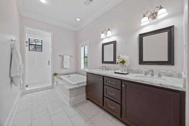 5810 Maxie Street, Houston, TX 77007