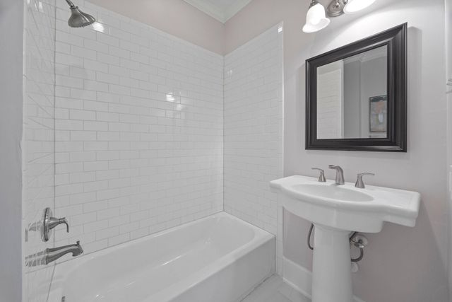 5810 Maxie Street, Houston, TX 77007