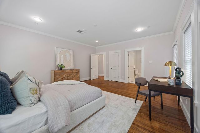 5810 Maxie Street, Houston, TX 77007