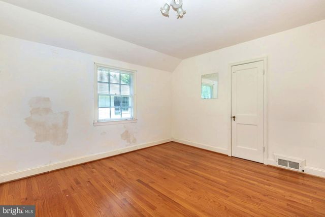 323 BROADMOOR RD, Baltimore, MD 21212