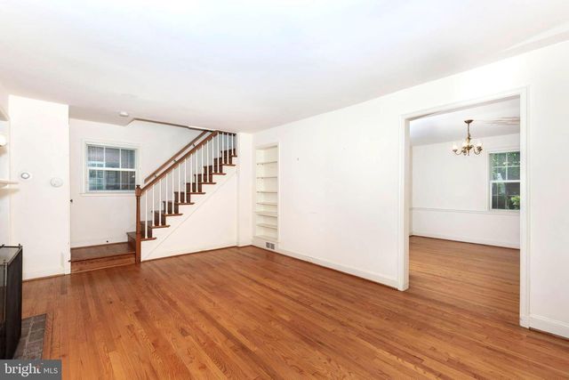 323 BROADMOOR RD, Baltimore, MD 21212