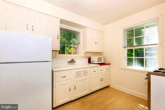 323 BROADMOOR RD, Baltimore, MD 21212