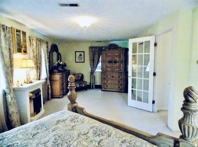 132 Ondrick Dr, Chicopee, MA 01020
