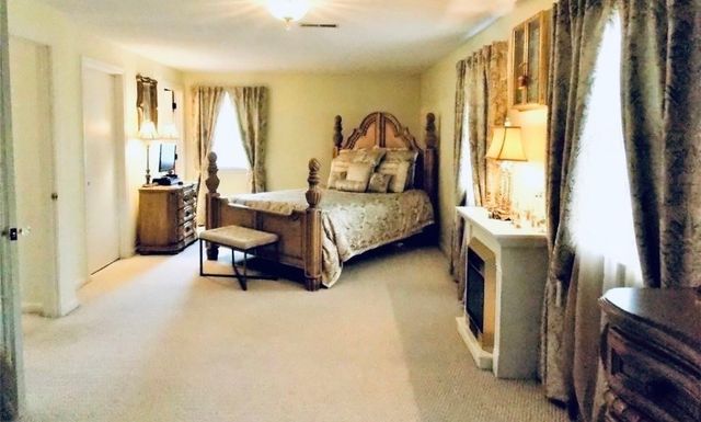 132 Ondrick Dr, Chicopee, MA 01020
