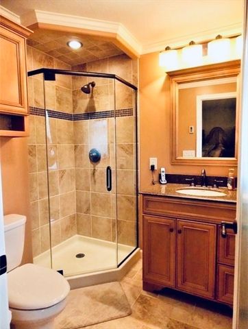 132 Ondrick Dr, Chicopee, MA 01020