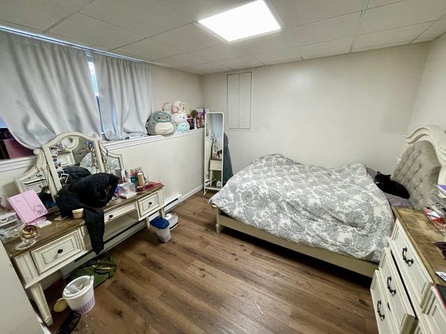 132 Ondrick Dr, Chicopee, MA 01020