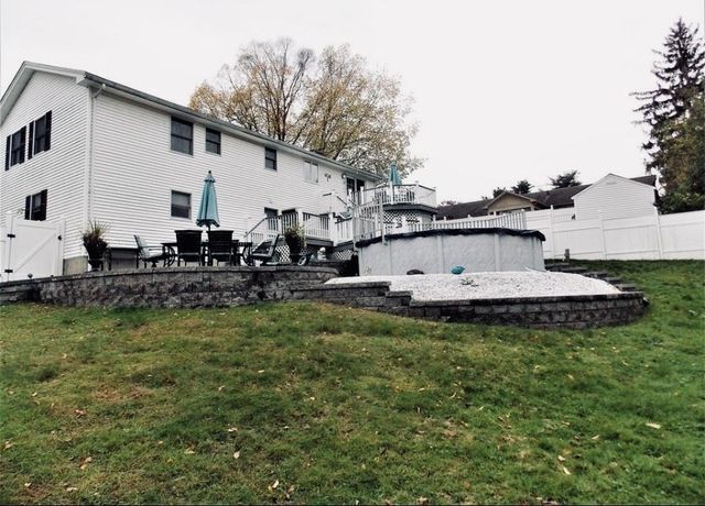 132 Ondrick Dr, Chicopee, MA 01020