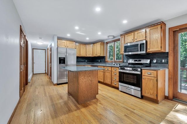 45 Easterly Drive, Sandwich, MA 02537