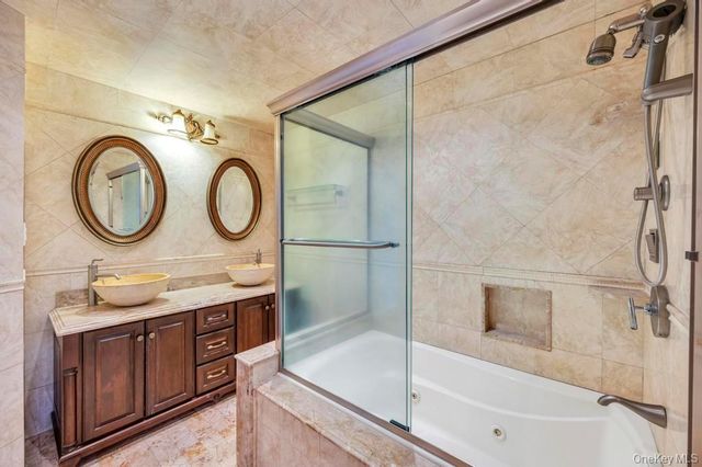 2585 Oceanside Road, Oceanside, NY 11572