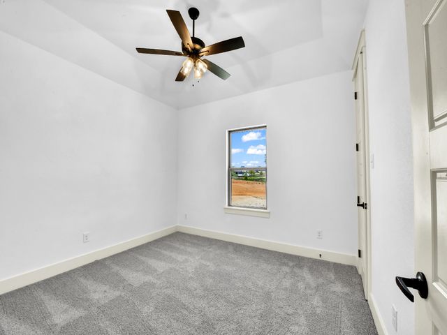 10016 Valley Oak Way, Springtown, TX 76082