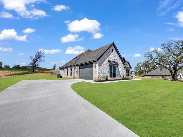 10016 Valley Oak Way, Springtown, TX 76082