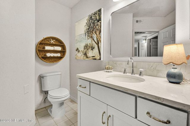 1800 THE GREENS Way 107, Jacksonville Beach, FL 32250