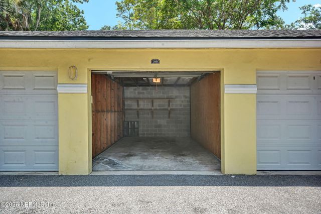 1800 THE GREENS Way 107, Jacksonville Beach, FL 32250