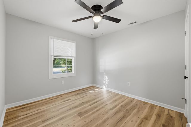 3230 Minnich Ave, Paducah, KY 42001