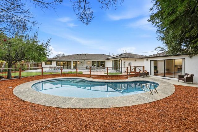 2136 Cedarwood Lane, San Jose, CA 95125