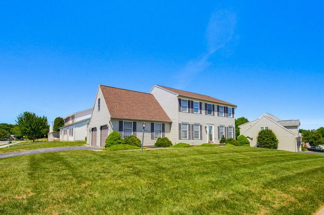 1802 MICHELLE DR, York, PA 17408