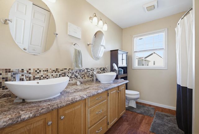 1802 MICHELLE DR, York, PA 17408