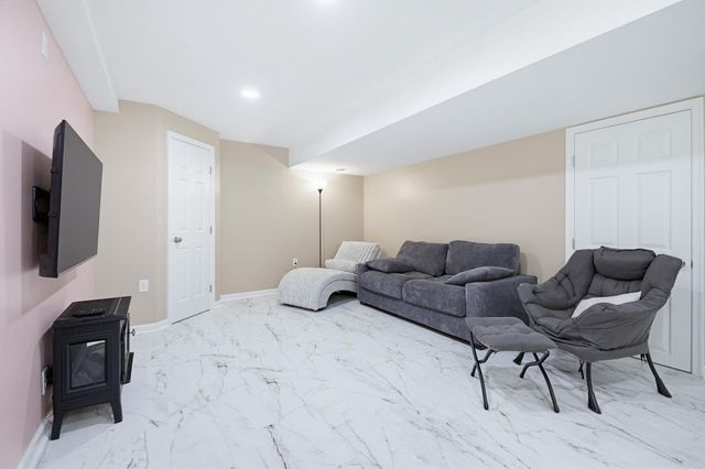 1802 MICHELLE DR, York, PA 17408