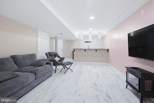 1802 MICHELLE DR, York, PA 17408