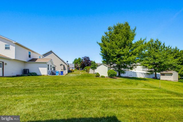 1802 MICHELLE DR, York, PA 17408